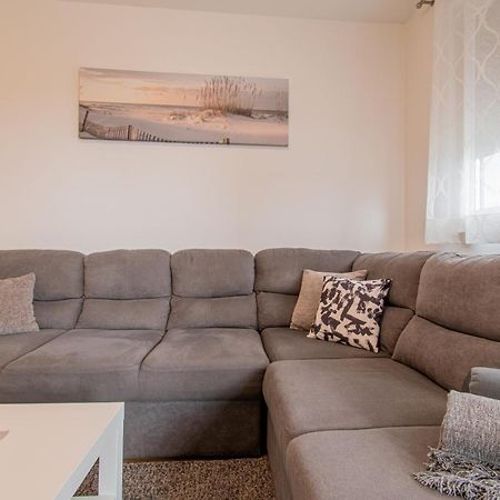Flexible Selfcheckins 42 - Zagreb - Luxury - Garage Parking - Loggia - Brand New Apartment Exterior foto