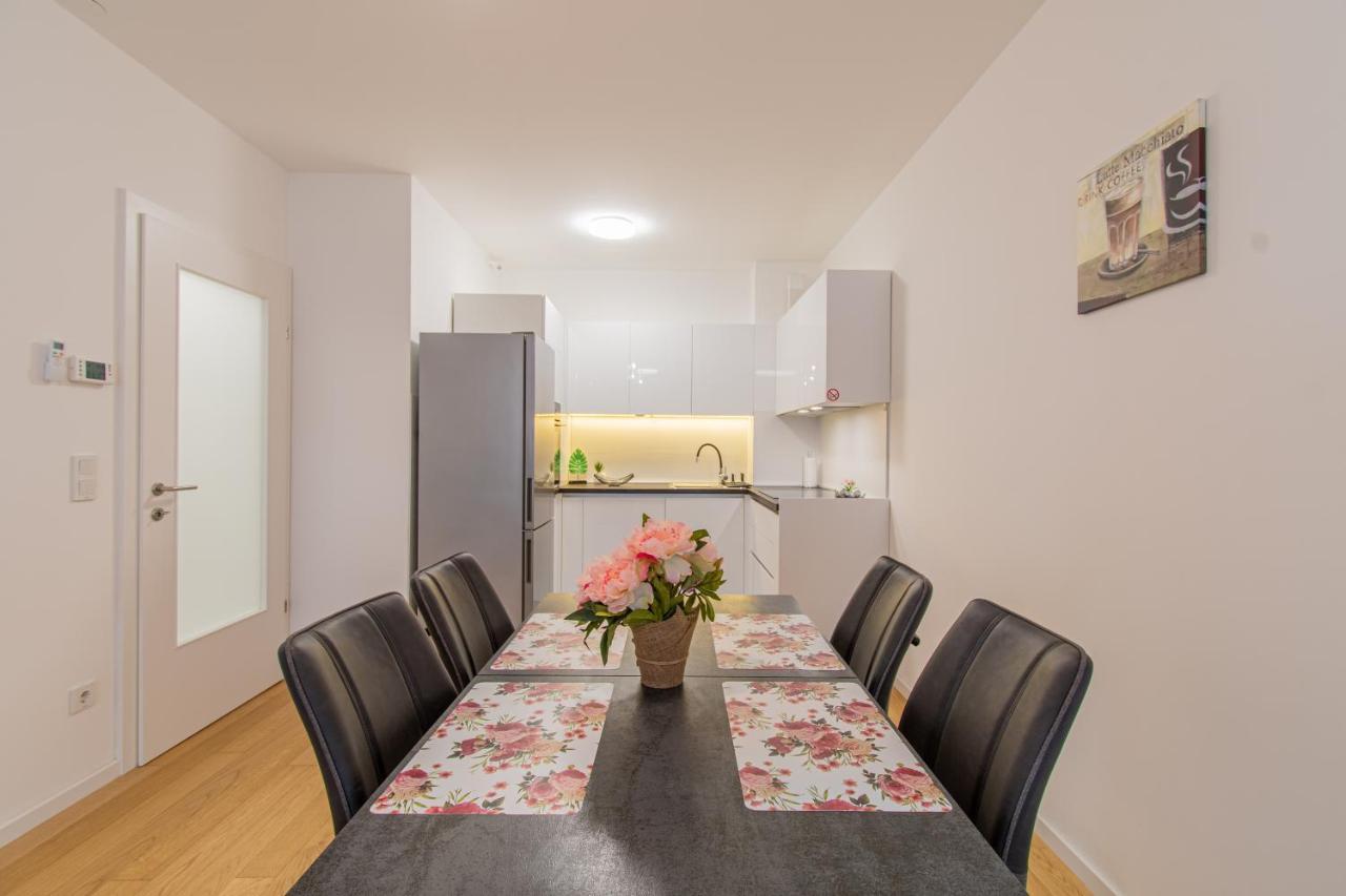 Flexible Selfcheckins 42 - Zagreb - Luxury - Garage Parking - Loggia - Brand New Apartment Exterior foto